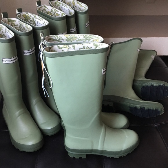 Smith & Hawkins Water Proof Gardening/ Rain boots - Picture 5 of 6